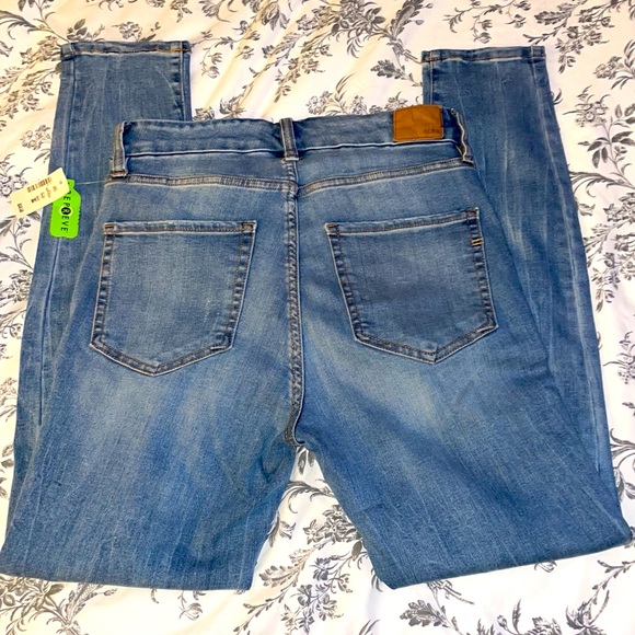 AERO High Rise Curvy Jegging - 8 NWT - Picture 3 of 4